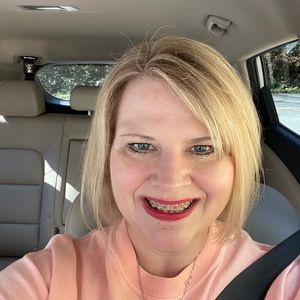 Meet your Posher, Marsha